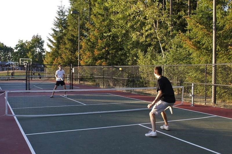 bai-tap-cam-giac-bong-khi-choi-pickleball-7-1723165321 Lợi ích của các bài tập cảm giác bóng khi chơi Pickleball