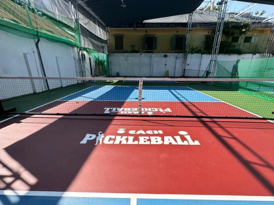 san-pickleball-o-cach-1-1733881401-1 Sân Pickleball Ô Cách